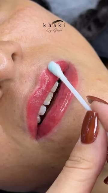 Khaki Beauty Studio
